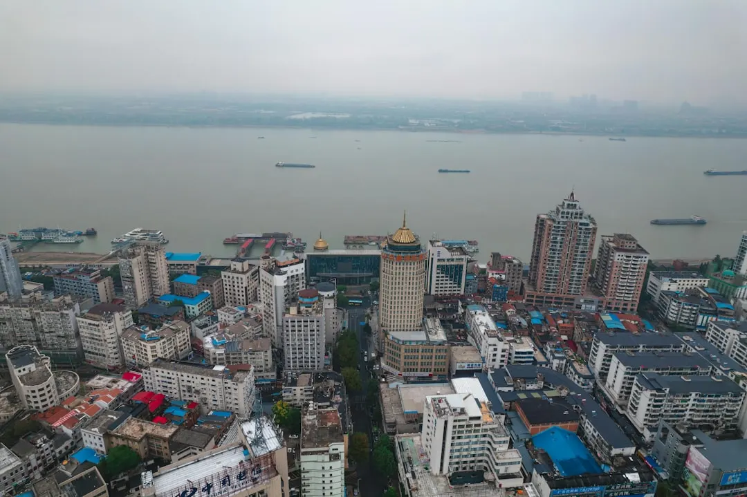 2025年游戏引擎软件光盘技术升级方向与开发者适配方案