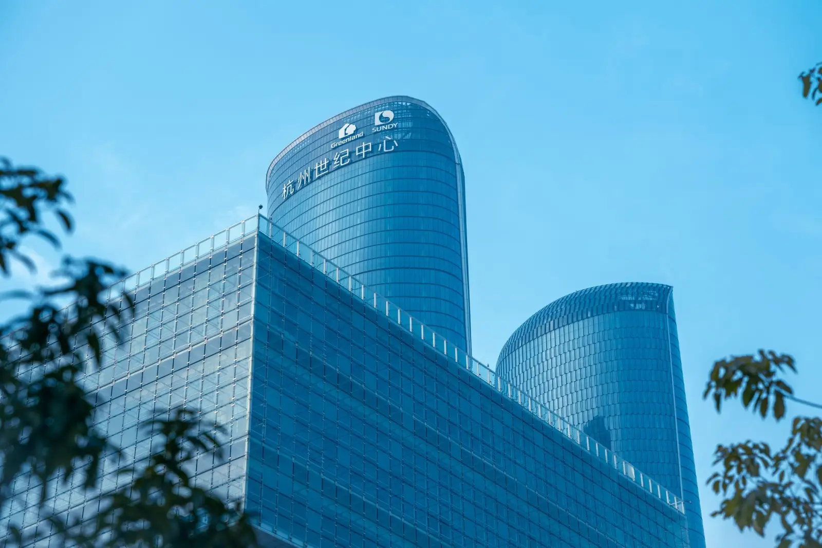2025年游戏引擎软件光盘技术升级趋势与开发者选型建议