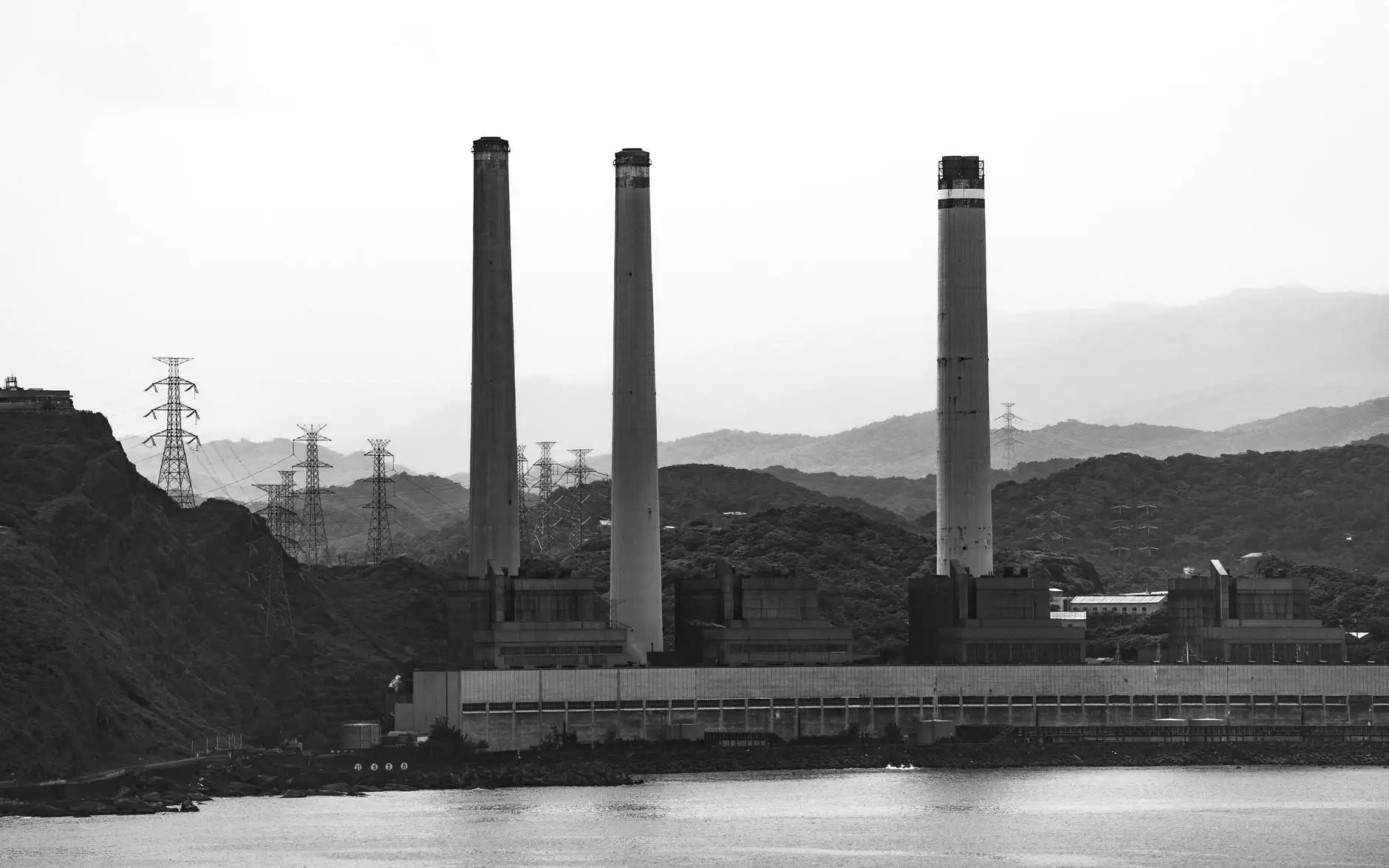 2024年游戏引擎软件光盘技术革新与开发者效率提升路径分析